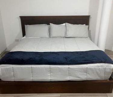 Tababela Bed & Breakfast | Casa del Arupo