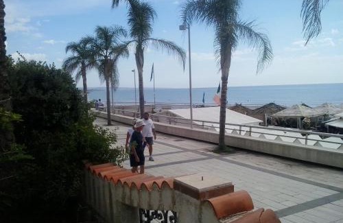Marina di Ragusa House | Casa del Glicine