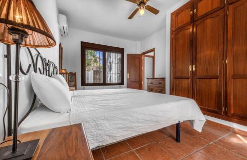Canillas de Aceituno Villa | Casa del Molino