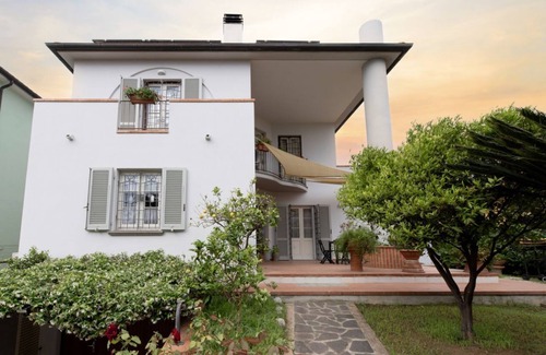 Lumiere House | Casa delle Lumiere. 6 beds between sea, thermal baths, and Tuscan countryside