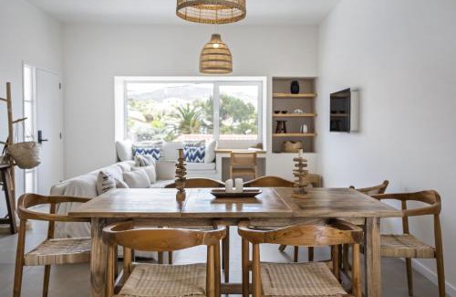 Vila Baleira Villa | Casa do Cacto - By WeHost