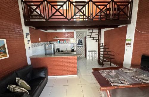 Barra Mar House | Casa Duplex com 2 suítes com ar condicionado ,100m da Praia - Barra de São Miguel, a 8 minutos da praia do gunga e a 3 da praia bonita! Condomínio com piscina e churrasqueira!