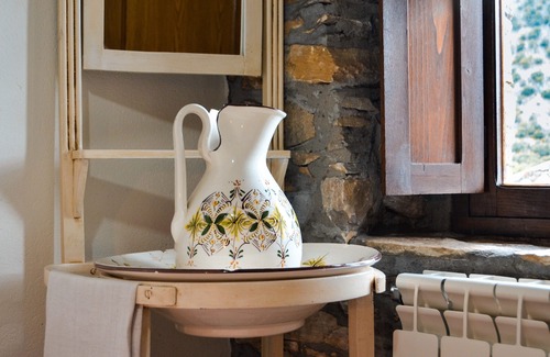 Penalba de Santiago Cottage | Casa Elba, rural charm in Peñalba de Santiago