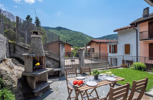 Valcolla Villa | Casa Elvezia