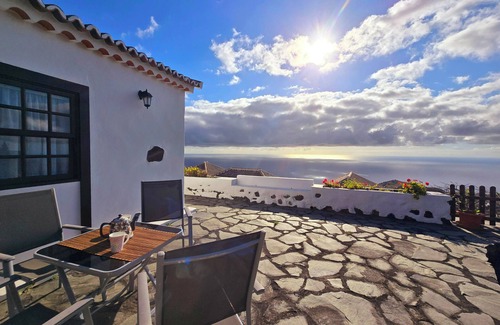 Villa de Mazo Cottage | Casa en el Este de La Palma, Buena Ubicación, Vistas y Fibra Óptica