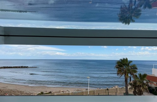 Cullera House | Casa en la playa con piscina privada, barbacoa y chimenea junto a Valencia.