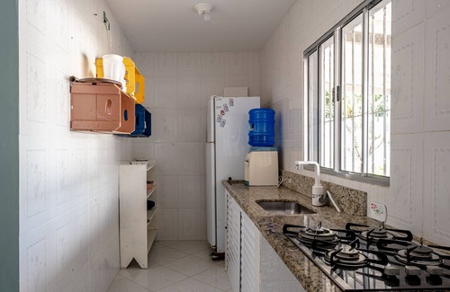 Balneario Florida House | Casa Encantadora e Novinha com Piscina em Peruíbe