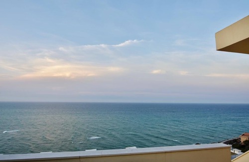 Faro de Cullera House | Casa Exclusiva en la Playa de El Faro-cullera ¡con Vistas Espectaculares!