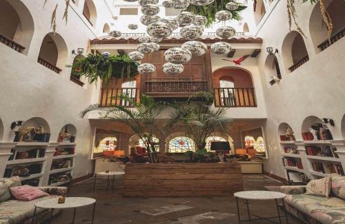 Mid Beach Hotel | Casa Faena Miami Beach