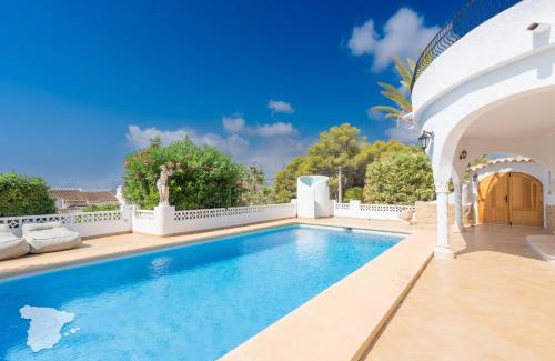 Empedrola Villa | Casa Feliz