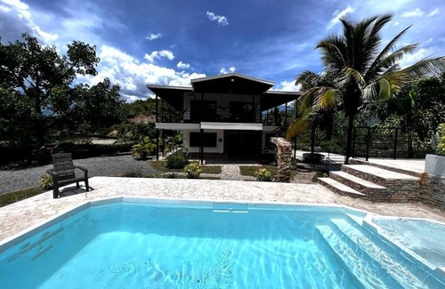 Antioquia House | Casa Finca de Descanso y Recreación en Sopetran Antioquia