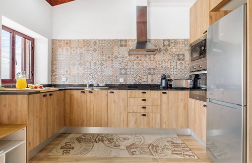 Porto Santo Ski Chalet | Casa Forno de Cal - By Wehost Madeira