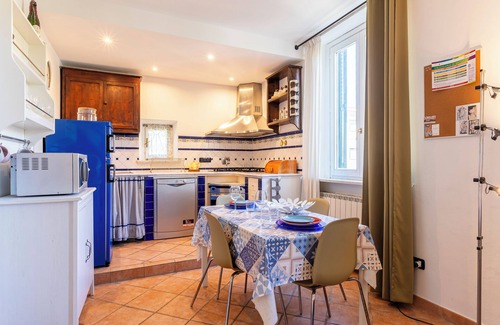 Livorno Apartment | Casa Ginevra - 3 Minutes Walk from the Sea