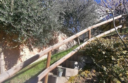 Portacomaro Apartment | Casa Graziella - red apartment with a view