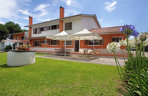 Mira House | Casa Greenside of Sea with private pool, private terrace and Wi-Fi access