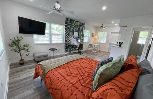 East Little Havana Apartment | Casa Habana Studios