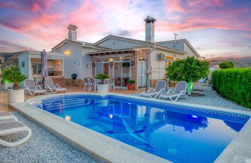 Vinuela Villa | Casa Hollandia