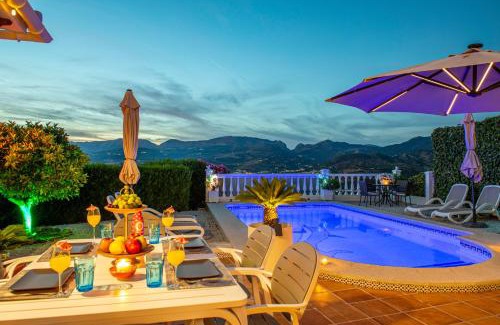 Vinuela Villa | Casa Hollandia