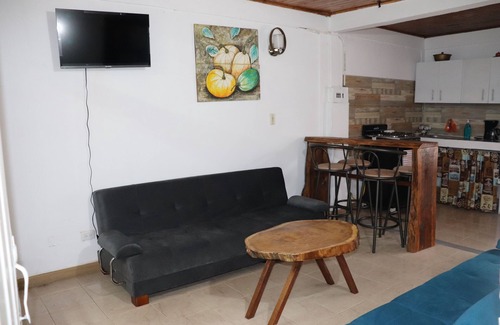 Armenia Apartment | Casa Hotel Alaska