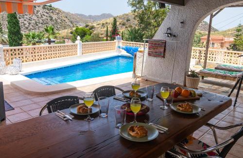 Los Geraeos House | Casa Ibicenca con Piscina privada - By Aloha Palma