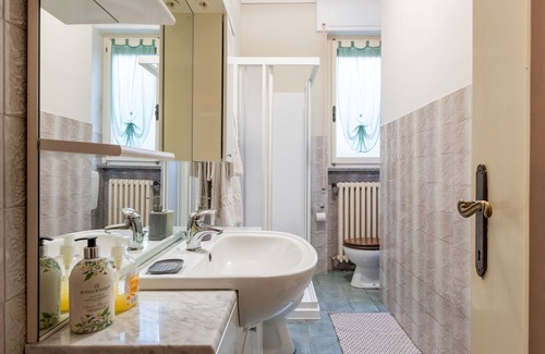 Bracchio Apartment | Casa dei Fiori by Interhome