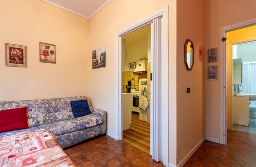 Bracchio Apartment | Casa dei Fiori by Interhome