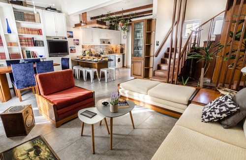 Old Town Apartment | Casa Ithomi