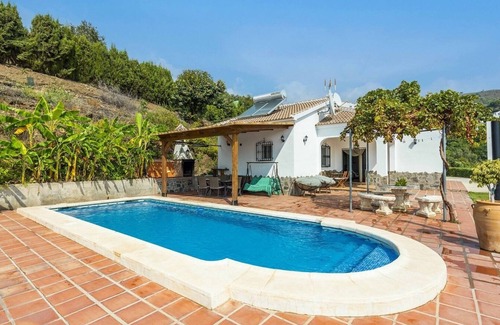 Canillas de Albaida Villa | Casa La Lomilla Canillas de Albaida by Ruralidays