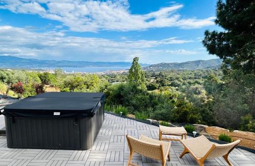 Ajaccio House | CASA LC chambre2 vue Mer Jacuzzi