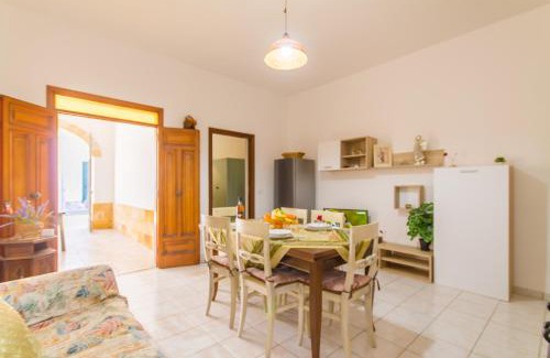 Sant'Isidoro Apartment | Casa Lory 1 Cosy near the Sea - Happy Rentals