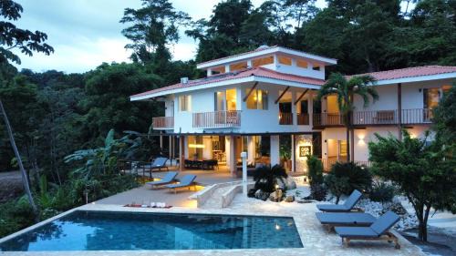 Playa Santa Teresa Hotel | Casa Luna - Private Suites with Ocean View, Pool, AC, WiFi