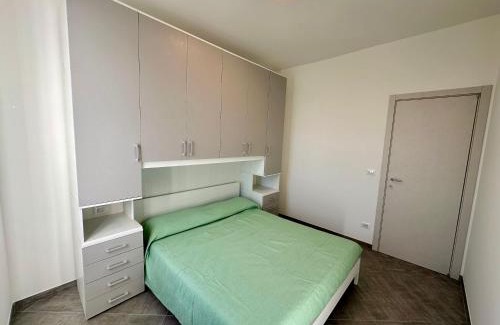 Finalborgo Apartment | Casa Maestrale - Elegante con Balcone Vista Mare