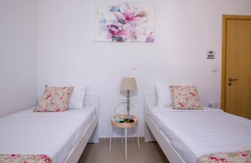 Kathiana Villa | Casa Magnolia