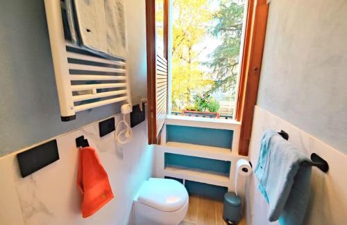 Turro Apartment | Casa MaMo: Design & Vintage above Subway