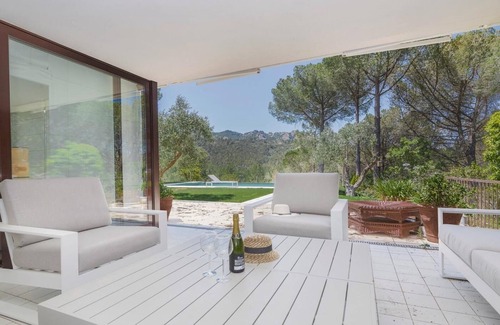 Santa Cristina de Aro Villa | Casa Maravilla on the Golf Costa Brava with private infinity pool.