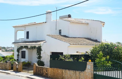 Mato Serrao House | Casa Maricel