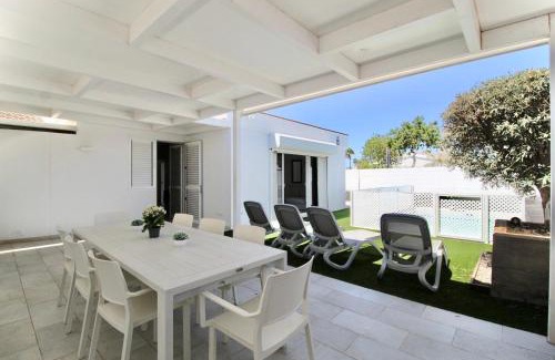 Maspalomas Ski Chalet | Casa Maspalomas private pool, Bbq and private parking