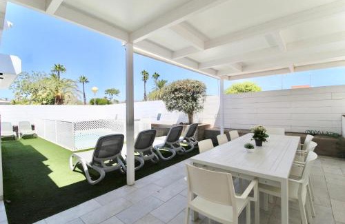 Maspalomas Ski Chalet | Casa Maspalomas private pool, Bbq and private parking