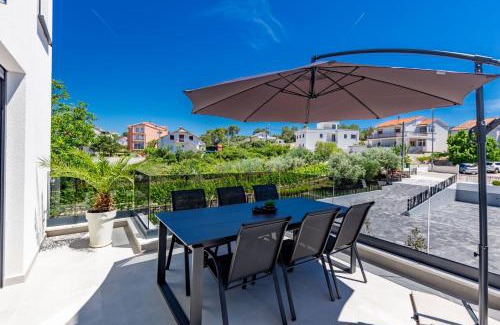 Crno Apartment | Casa MiA Apartments with parking