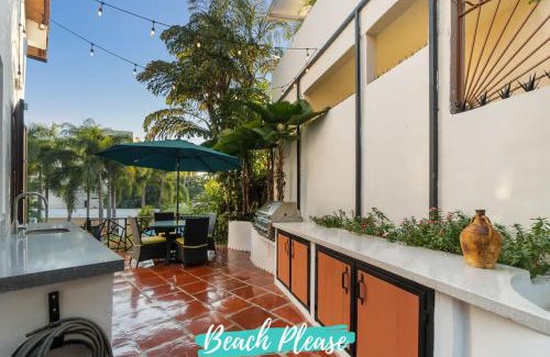 Bucerias Villa | Casa Moderna - Luxury Villa with Private Pool & 6 Casitas