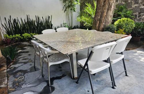 Coyoacan House | Casa Monasterio