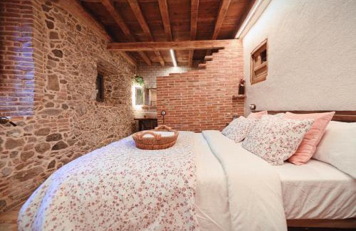 Castillo de Bayuela House | Casa-Museo La Casita de Albino