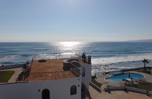 Playas de Rosarito Villa | Casa Brisa Mar - Ocean front - Pool - Jacuzzi - Fire Pit