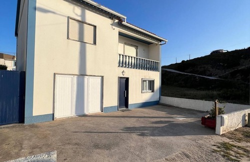 Sao Pedro da Cadeira House | Casa Na Praia - A Harmonia do Mar e do Campo a 45 Minutos de Lisboa
