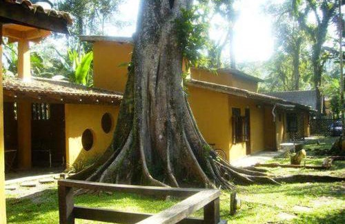 Camburi House | Casa na praia de Camburi em condomínio com piscina