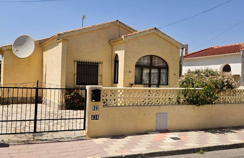 San Fulgencio Ski Chalet | -Casa Natalie- Holiday home - 3 km to the beach