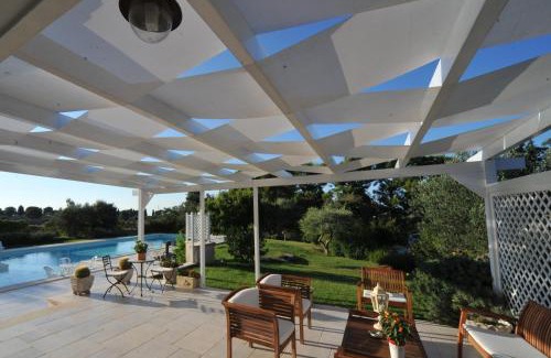 Polignano a Mare Villa | CASA NEL VERDE CON GIARDINO E PISCINA PRIVATA