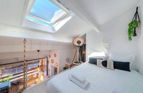 Carnon-Plage Apartment | Casa Paillote - On the Port - Air Conditioning - Calm and Cozy