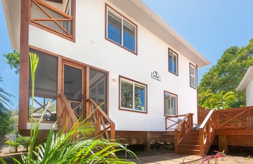 Antoneys Cay House | Casa Palmera home