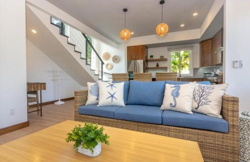 Antoneys Cay House | Casa Palmera home